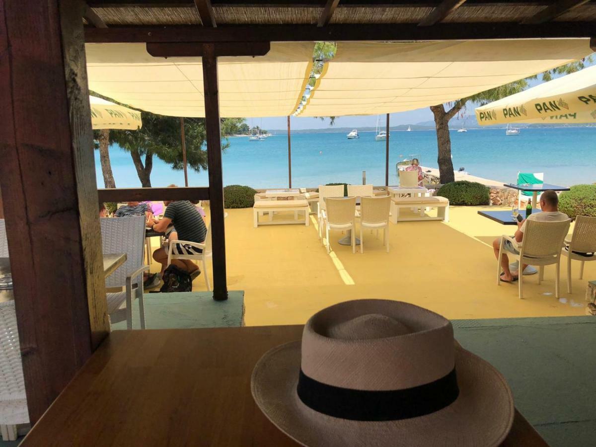 Villa Pina Tisno Esterno foto